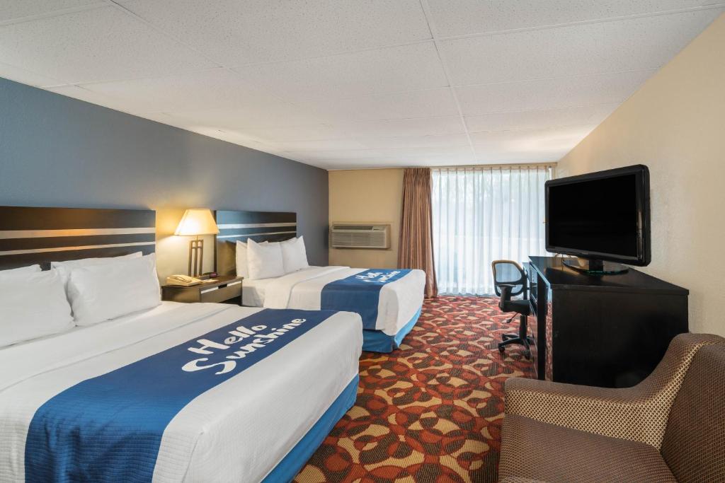 Room image 3